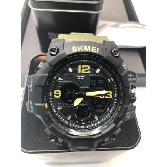 Military Style  Watch by Skmei - Picture 2 of 7